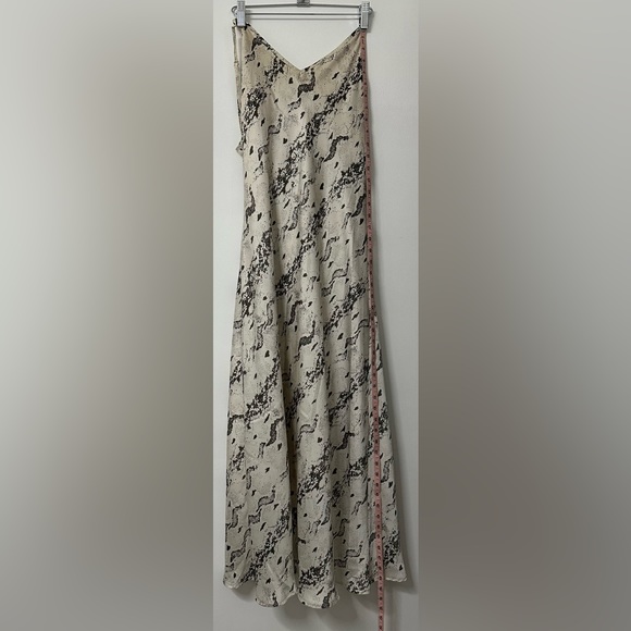 Olivia & James -long snake slip lined dress - Picture 7 of 9
